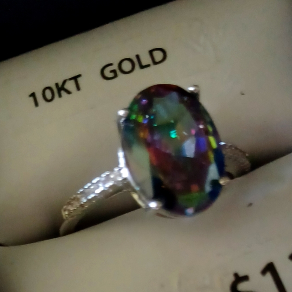 Not 10 k gold it’s just in that box . It’s sterling mystic topaz